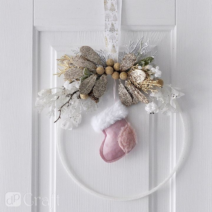 Rami decorativi 3D con bacche dorate